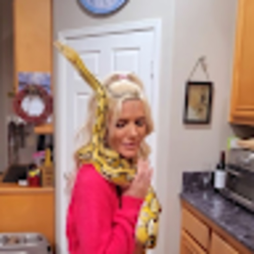 Meet your Posher, Darci
